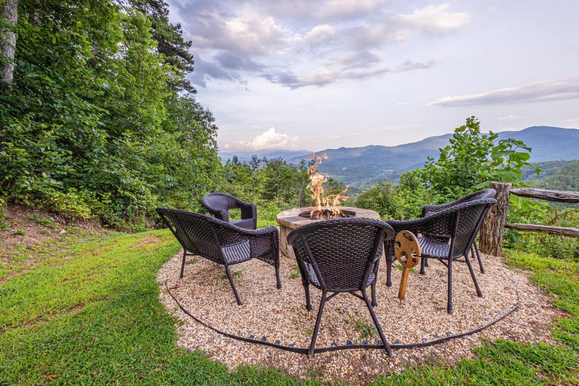 Stunning Mtn. Views! 4Br With All The Amenities! - Vista Vibes- Bryson City Esterno foto
